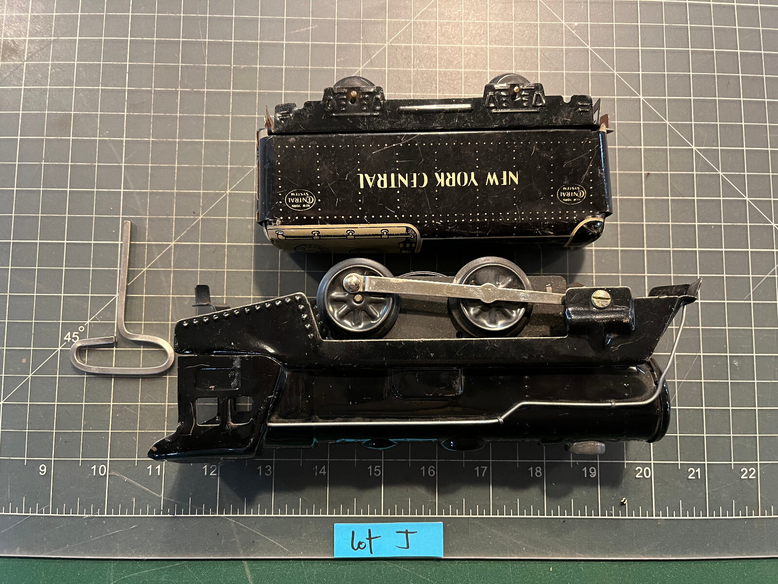 Marx Train 591 VERY NICE Black Locomotive Windup w/Bell & NYC Tender RUNS Lot J