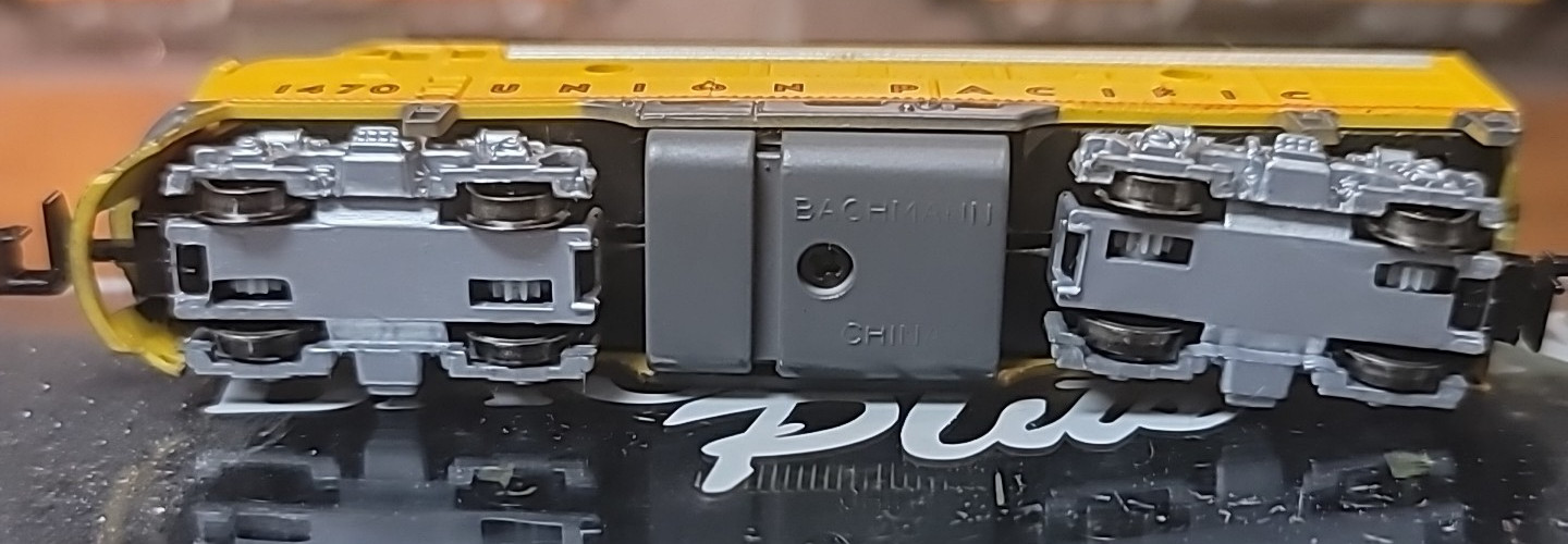 BACHMANN PLUS EMD F7 A-B-B-A UNIONPACIFIC ROAD# 1470, 1476B, 1492B, 1468 powered