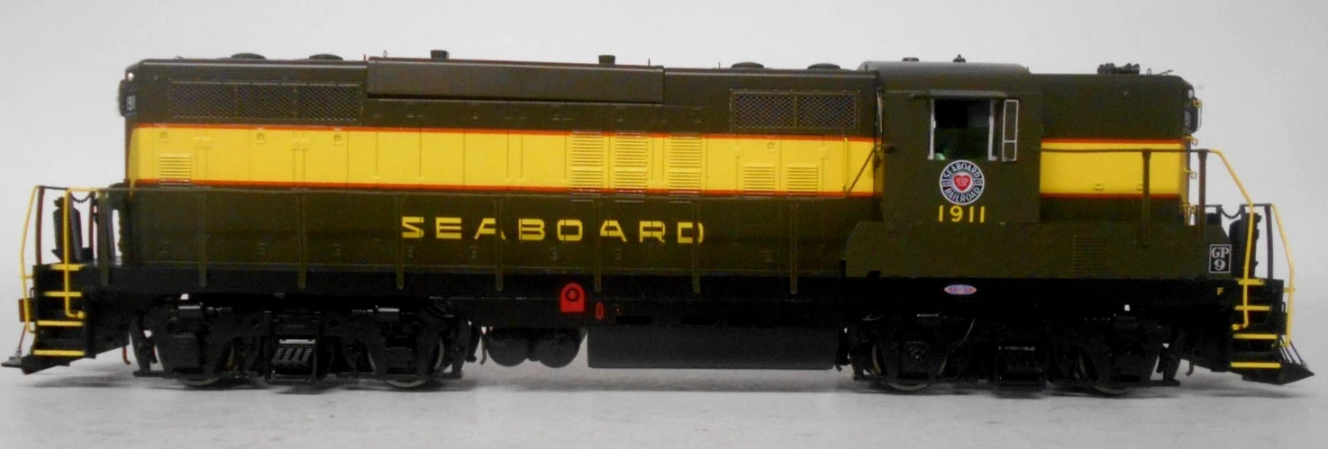 ATHEARN Genesis HO Scale G62420 NON Sound GP-9 #1911 SEABOARD AIR LINE
