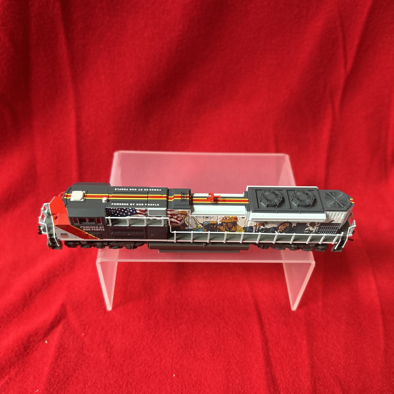 Kato 176-8412 N Scale Union Pacific SD70ACe DCC 1111 Powered By Our People