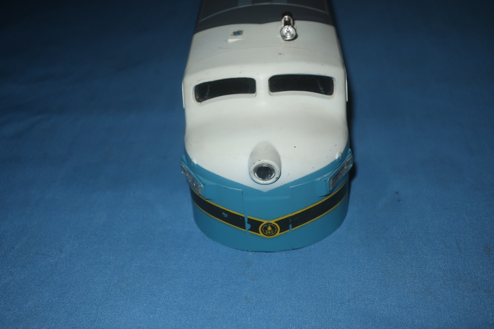 Lionel #8363 B&O Baltimore & Ohio F3 Diesel Locomotive Shell