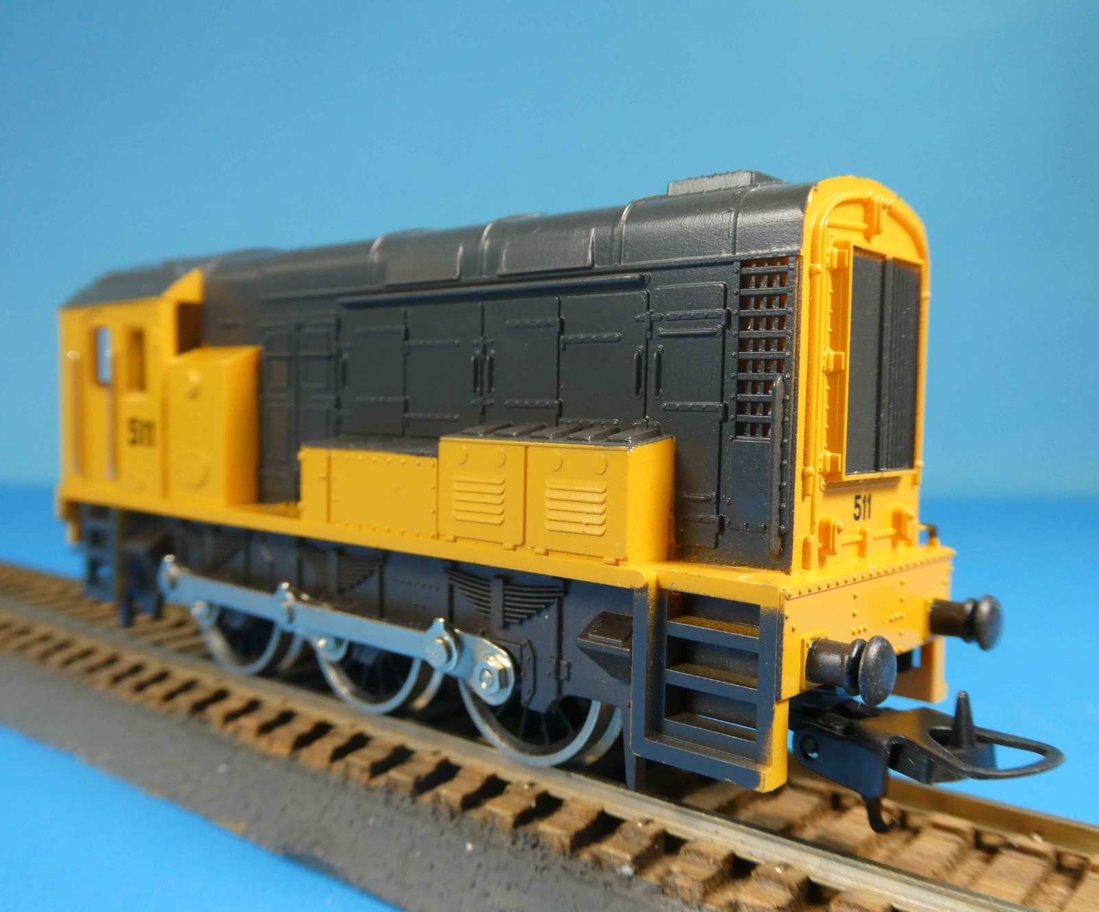 LIMA HO/OO DUTCH NS DIESEL SHUNTING LOCOMOTIVE 205129MG – OB – 1983