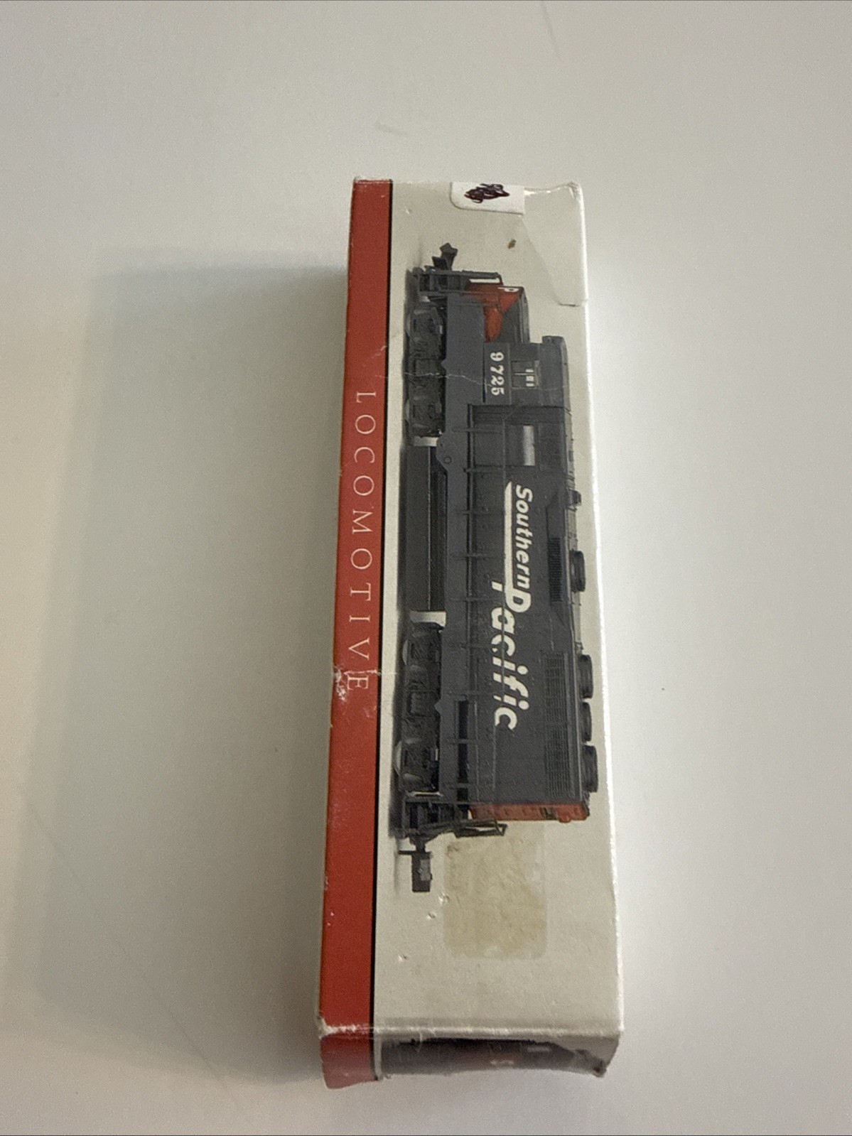 Southern Pacific Locomotive # 9725 Model Train No 418 High Speed N Scale w Box