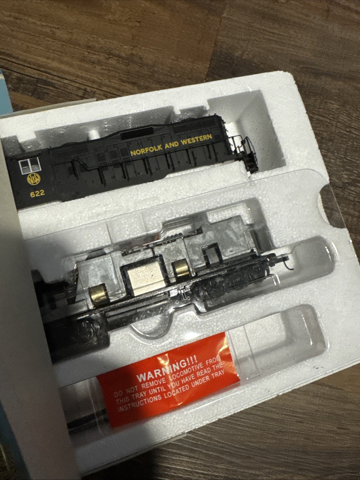 Proto 2000 Series HO Scale Locomotive GP9 Phase III Item# 21639 Norfolk