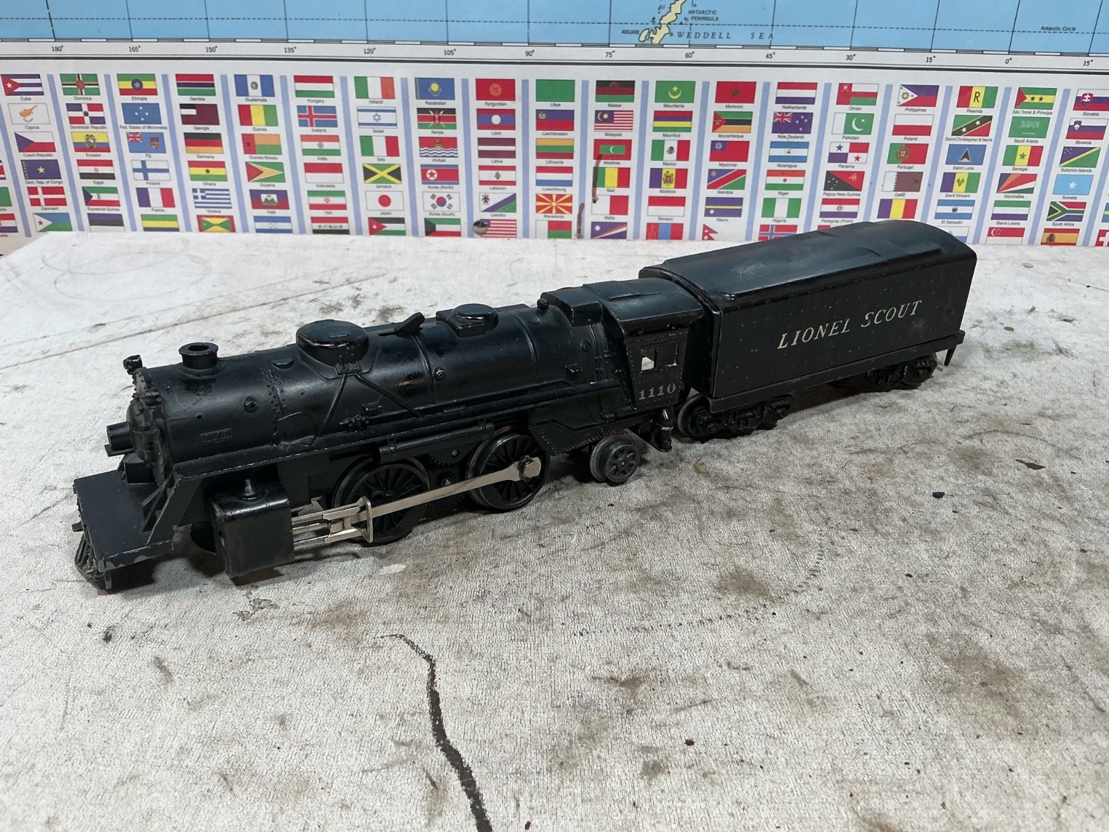 Lionel SETNo. 1117 / Steam Engine 1110 SET. 4 freight cars 027