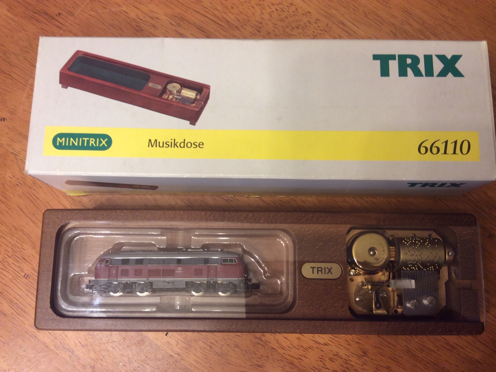 RARE MiniTRIX 66110 Musikdos W Arnold Repido 217 001-7 NEW! Beauty Free Ship!!!