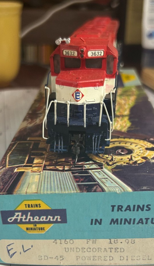 Athearn HO Blue Box Erie Lackawanna-3632 Bicentennial Custom Painted