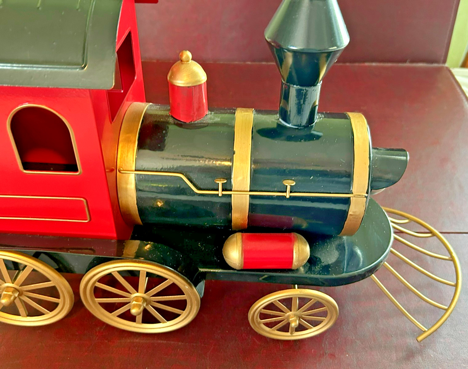 Large 17″ Decorative Metal Tin Steam Locomotive Model Train Engine Red Black