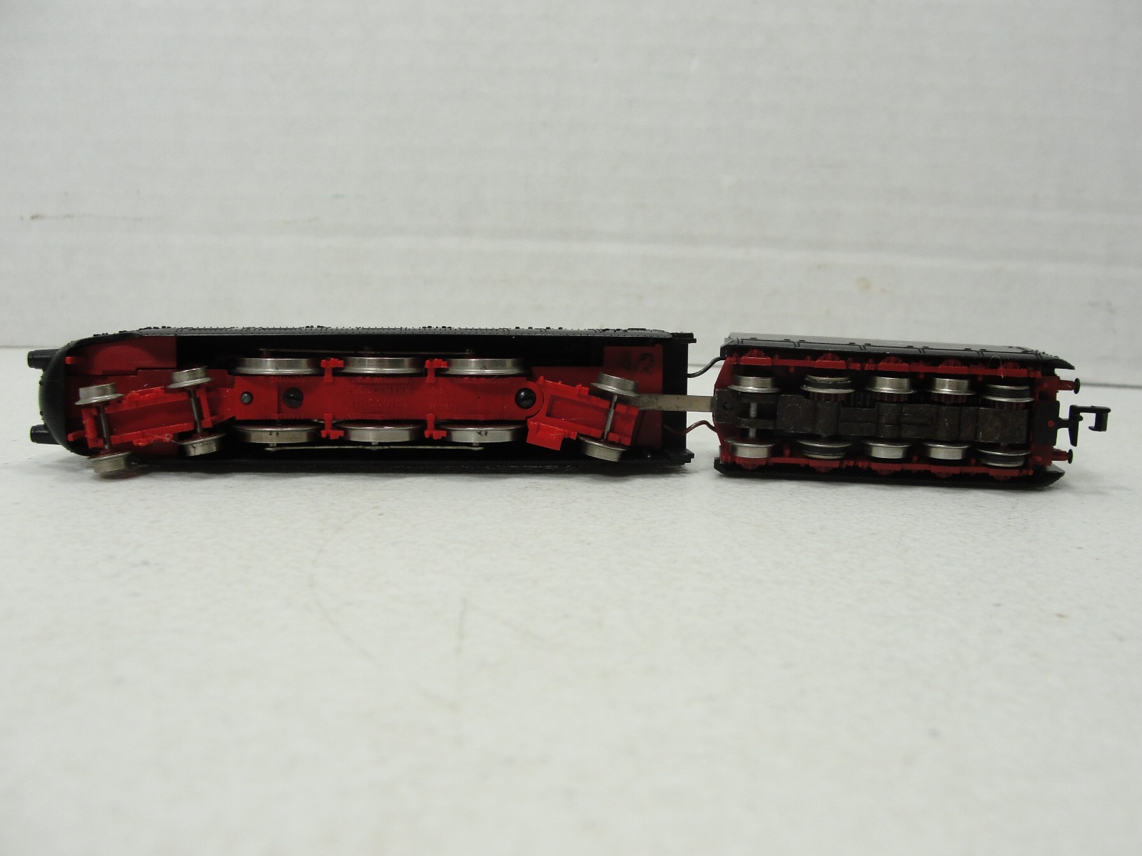 Vintage N Scale Fleischmann 7172 Streamline Steam Locomotive / Runs