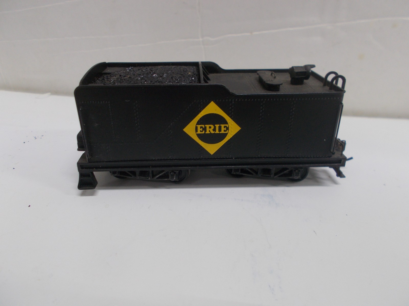 SPECTRUM~ERIE 2-10-0 RUSSIAN DECAPOD LOCOMOTIVE # 2461 & TENDER~DCC PLUG ~HO