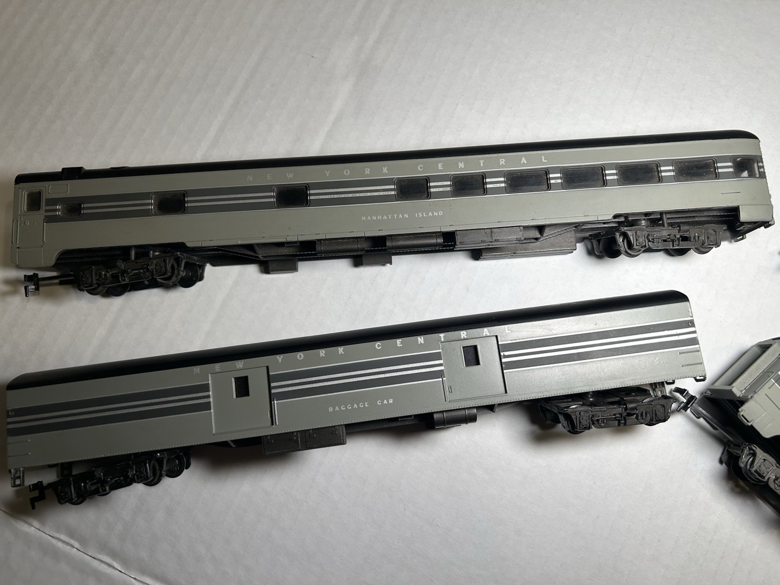 Stewart Hobbies HO Scale NYC Stock #9140 Tested 2/ Box + 4 Loose Rivarossi Cars