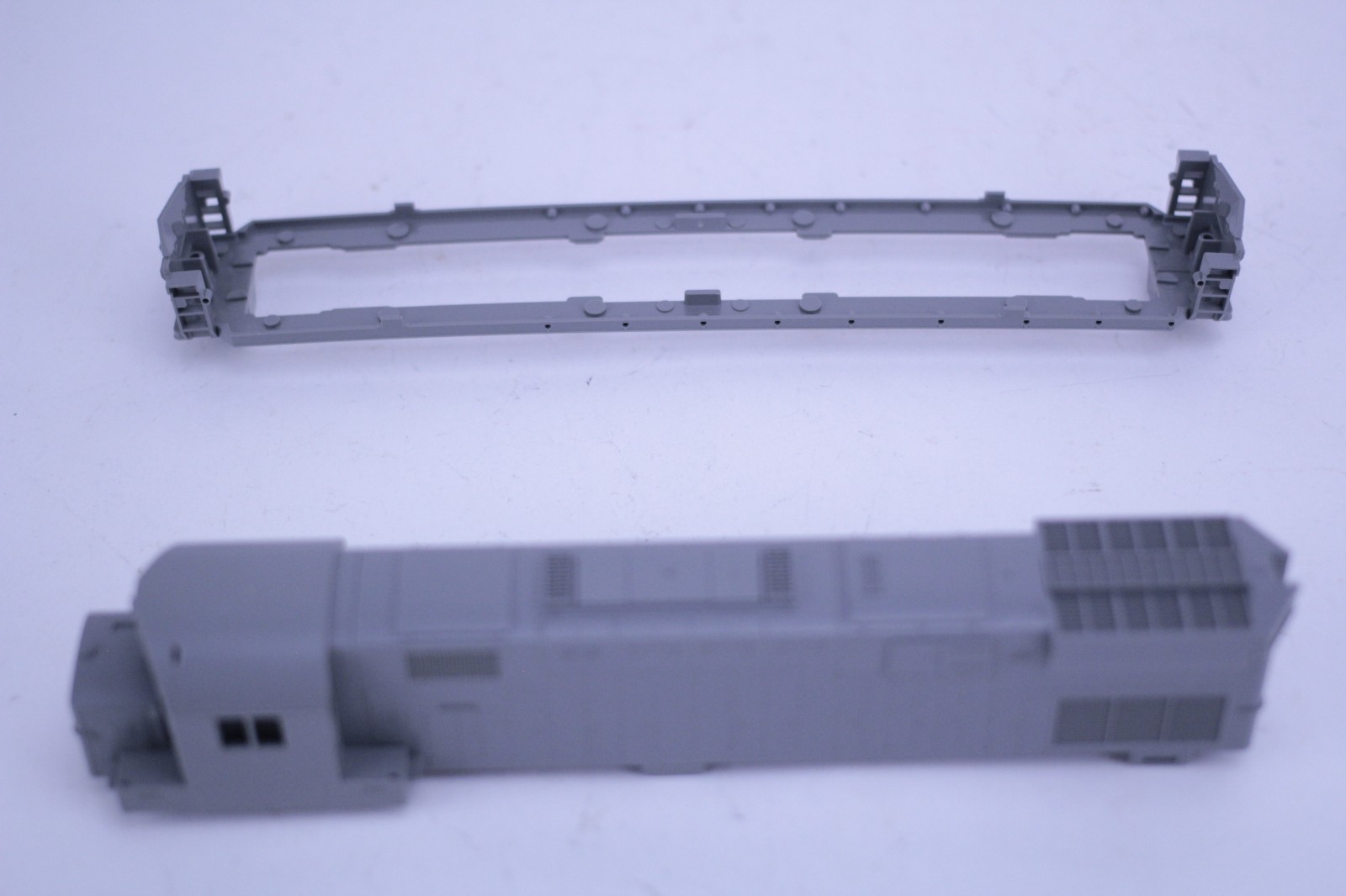 Unknown Brand HO Scale Alco C425 Shell