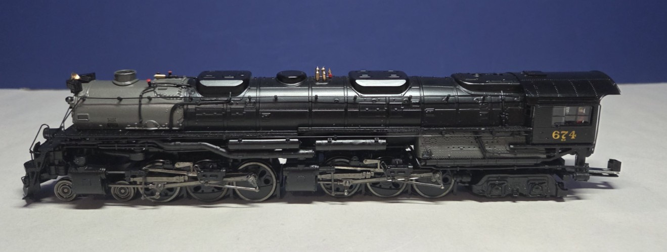 MTH HO Scale 4‑6‑6‑4 Challenger Clinchfield #674 – 80‑3204‑1