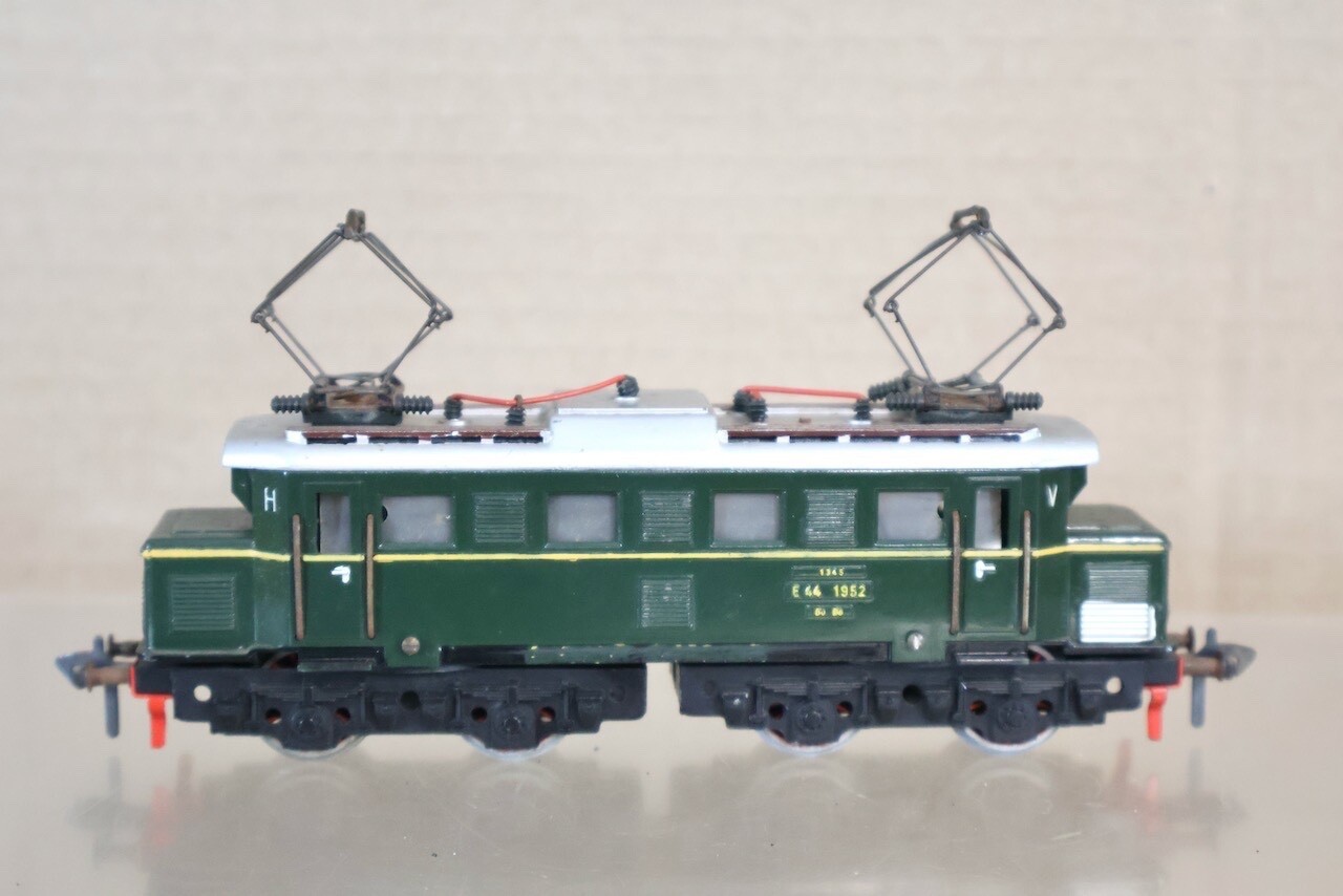 FLEISCHMANN 1335 G VINTAGE DB CLASS BR E44 1952 E-LOK LOCOMOTIVE on