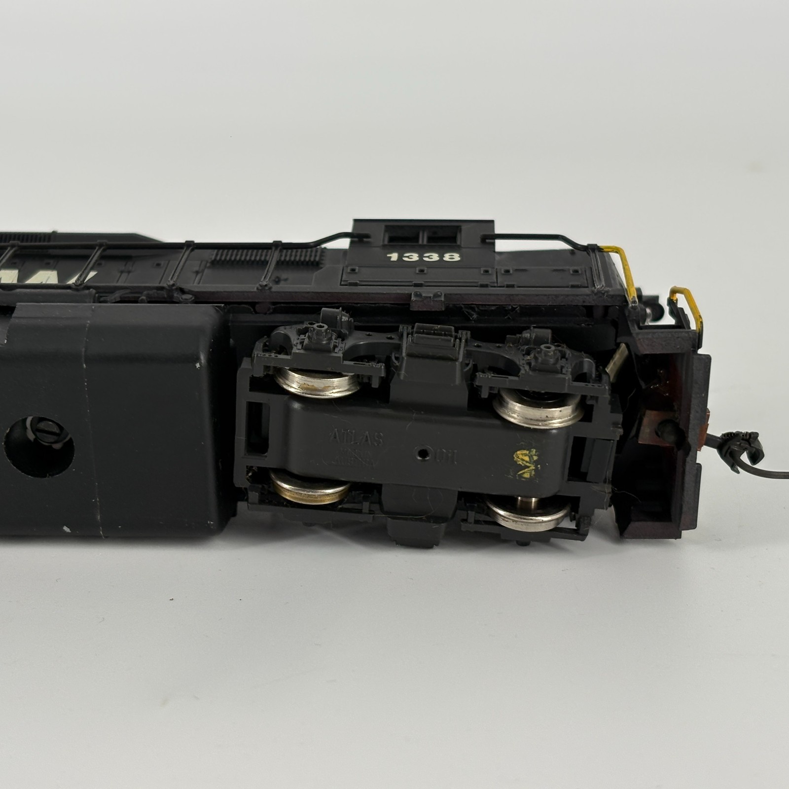 CUSTOM HO Atlas 7037 Norfolk Western GP40 Diesel Locomotive NW #1338 TESTED