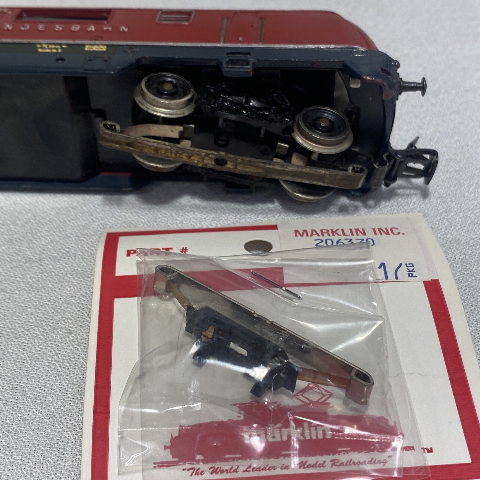 Märklin 3021 – Diesel Locomotive Deutsche Bundesbahn V200027 – H0