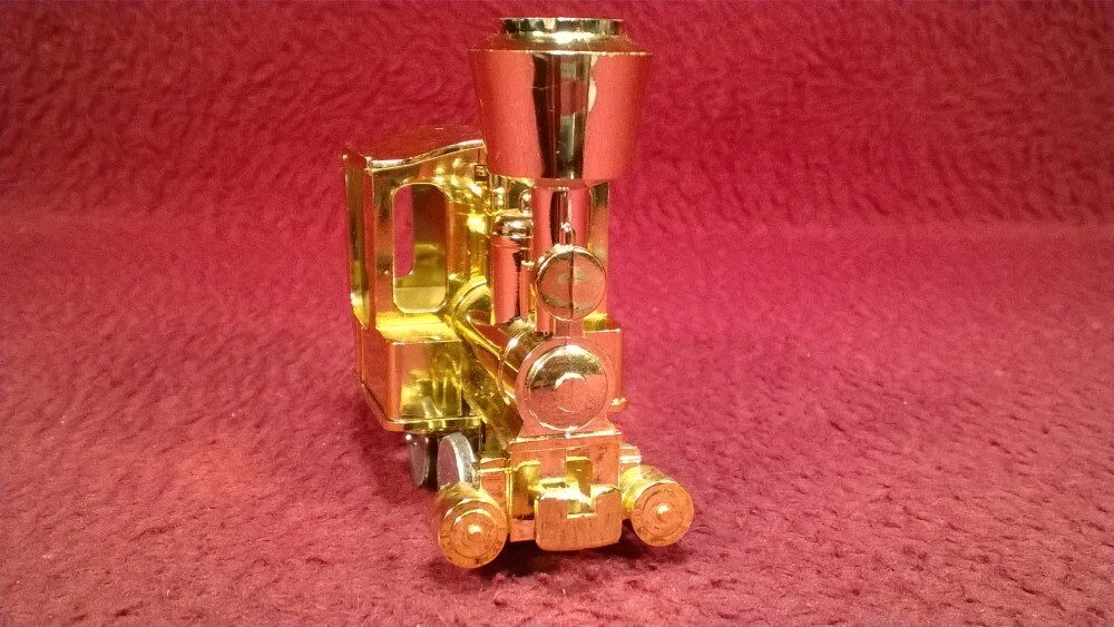 LGB 990 GNOMY STAINZ FRICTION STEAM LOCOMOTIVE – GOLD – NEEDS 1 WHEEL COVER