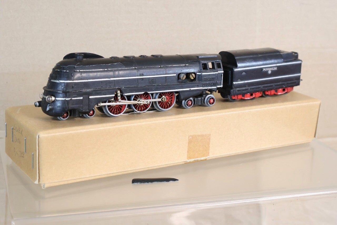 MARKLIN SK 800 DR 4-6-4 CLASS BR 06 LOCOMOTIVE from the late 1940’s op