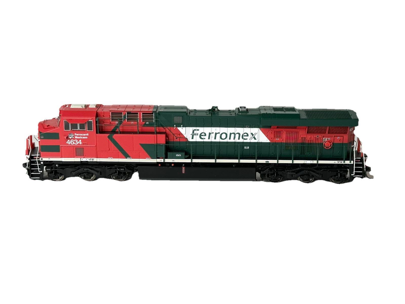 ScaleTrains SXT 33076 HO GE ES44AC Ferromex DCC/Custom SoundTraxx Sound/