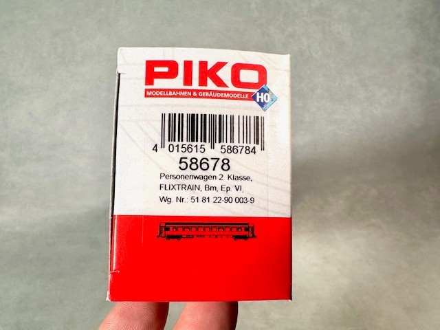 Piko 58678 Hobby Flixtrain Passenger Coach Era VI HO scale NRFB
