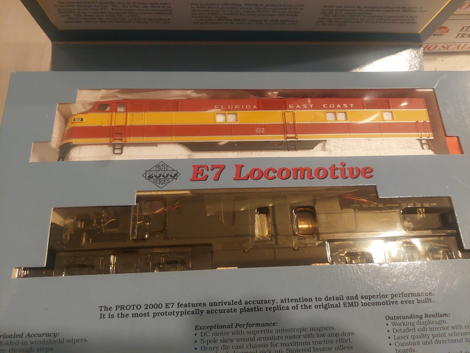 Proto 2000 HO 20178 E7 Diesel Florida East Coast W/E7B Unpowered Locomotive