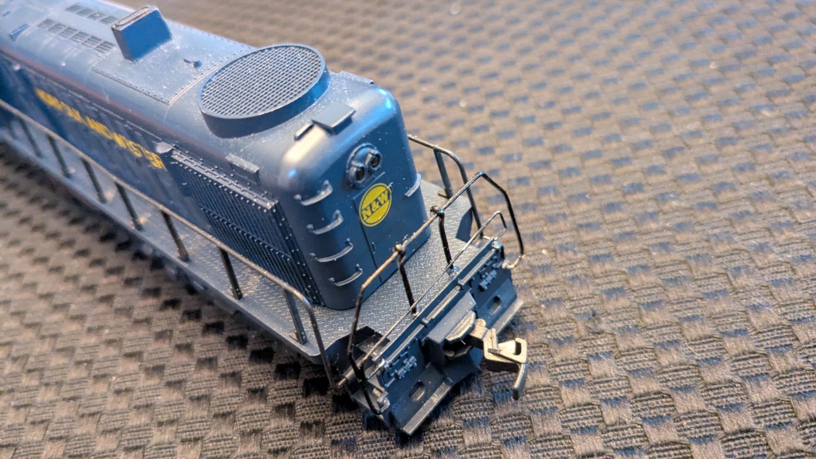 KATO HO Switcher Alco RS2 Norfolk And Western #307, Runs great! no box