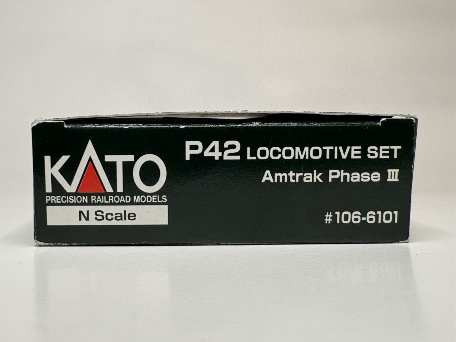 Kato n scale Amtrak P42 Phase III Set of 2 #9, #53 Very Clean! MPN #106-6101