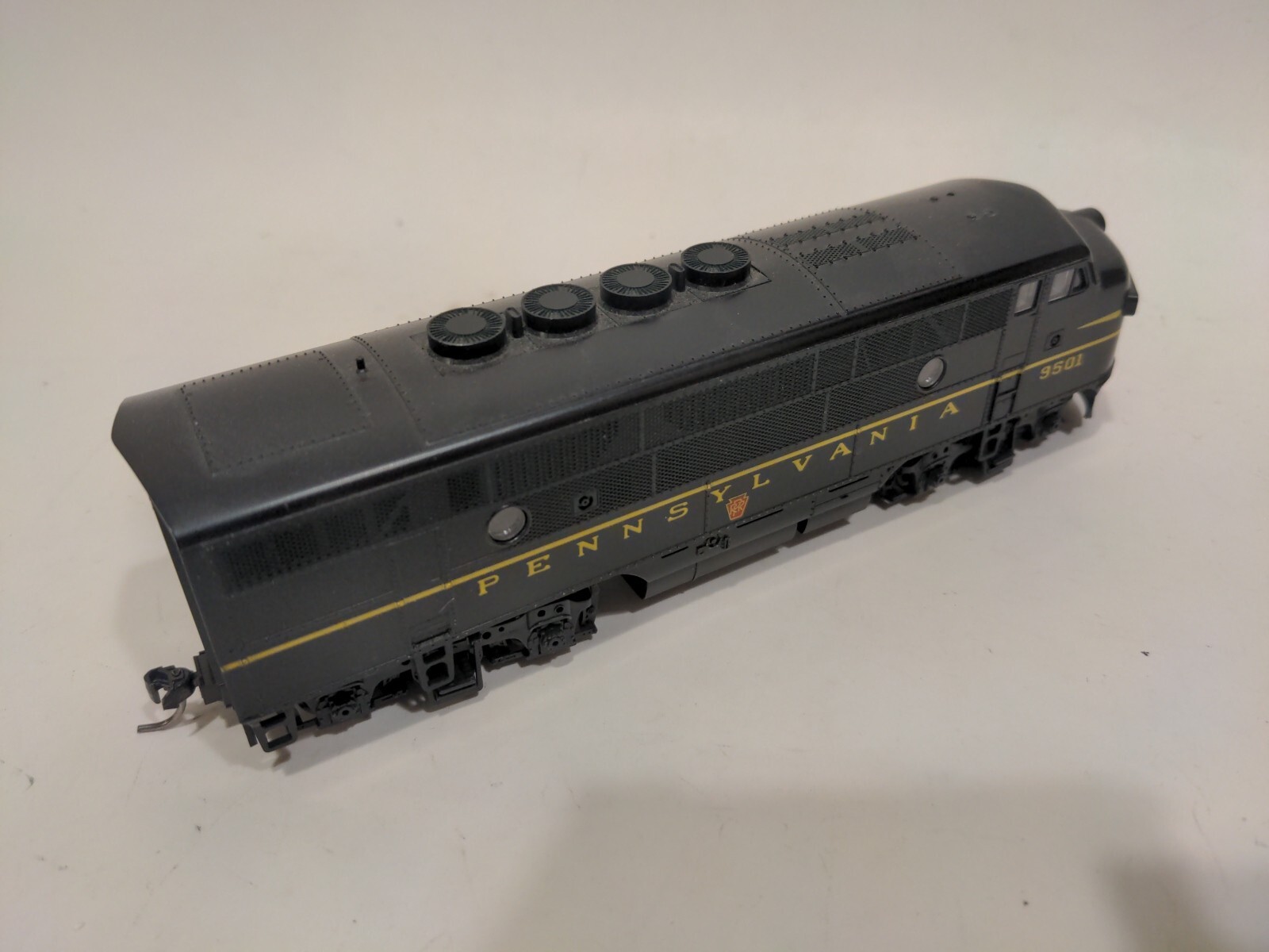 HO Stewart KATO EMD F3 PRR Pennsylvania #9501