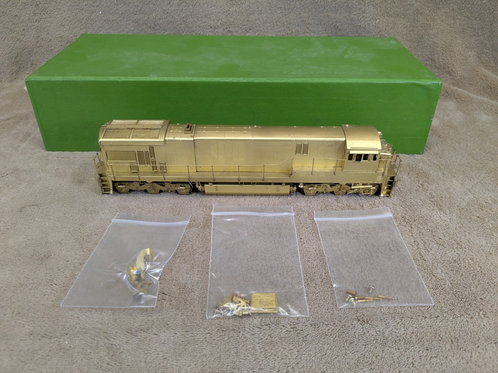 Overland HO Brass OMI-1806 GE C30-7 Diesel Locomotive Four Window Cab