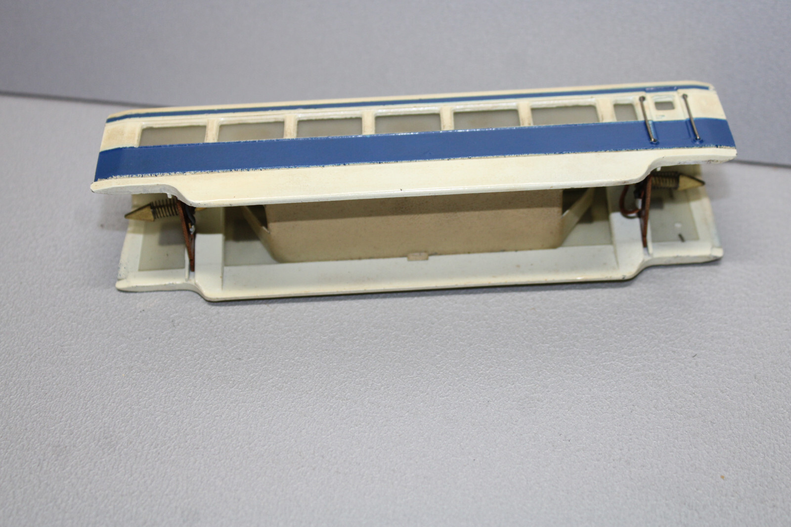 Märklin ST 800 B High-Speed Train Blue/Beige Gauge H0