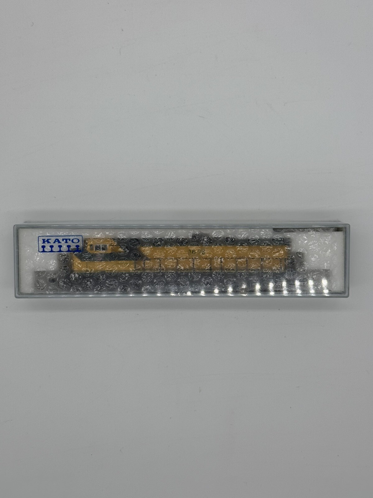 Kato 176-3301 N Scale Chicago & Northwestern C&N C44-9W #8626 “Dash 9”