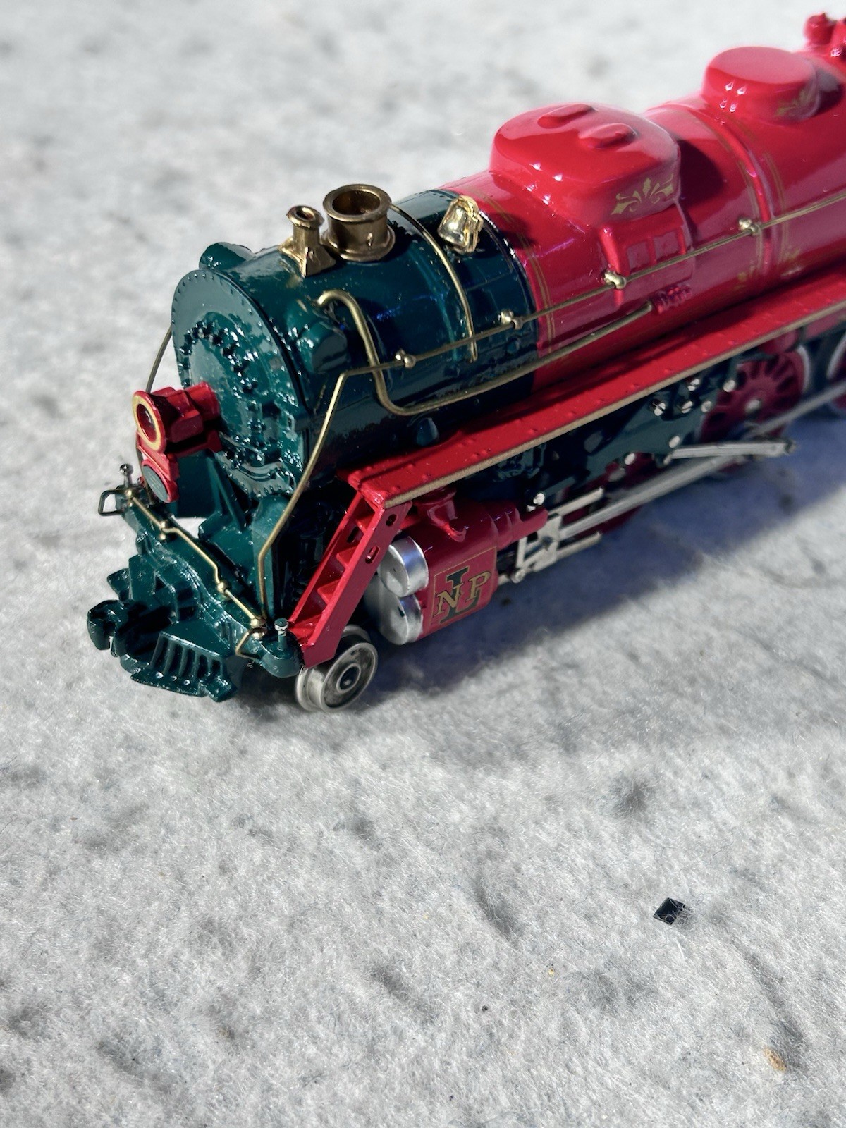 Festive Franklin Mint/Mantua North Pole Ltd. 4-6-4 Christmas Locomotive HO