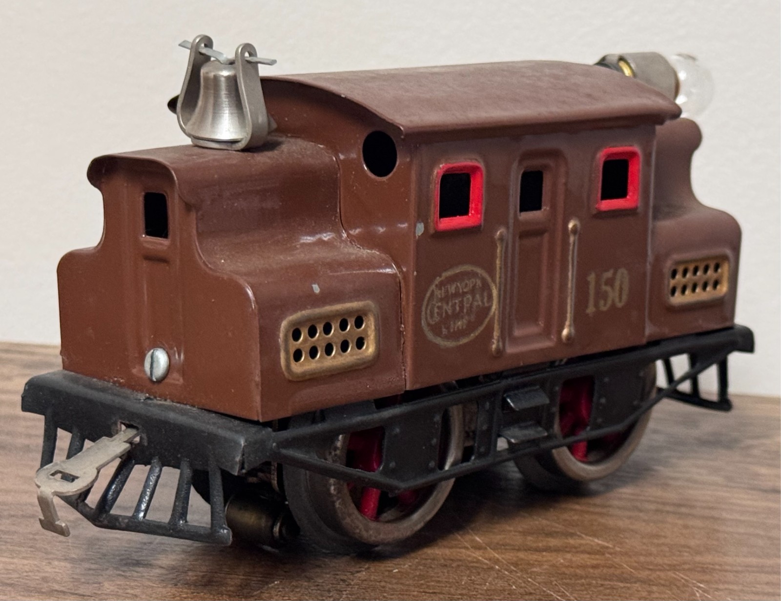 Prewar Lionel New York Central Lines 0-4-0 Electric Tin Engine 150 O Gauge 1:48
