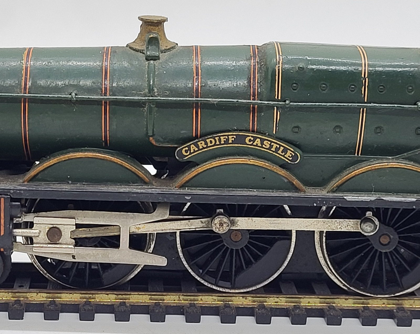G+R Wrenn Diecast Steam Locomotive + Tender HO Gauge, British Railways 9402, EX