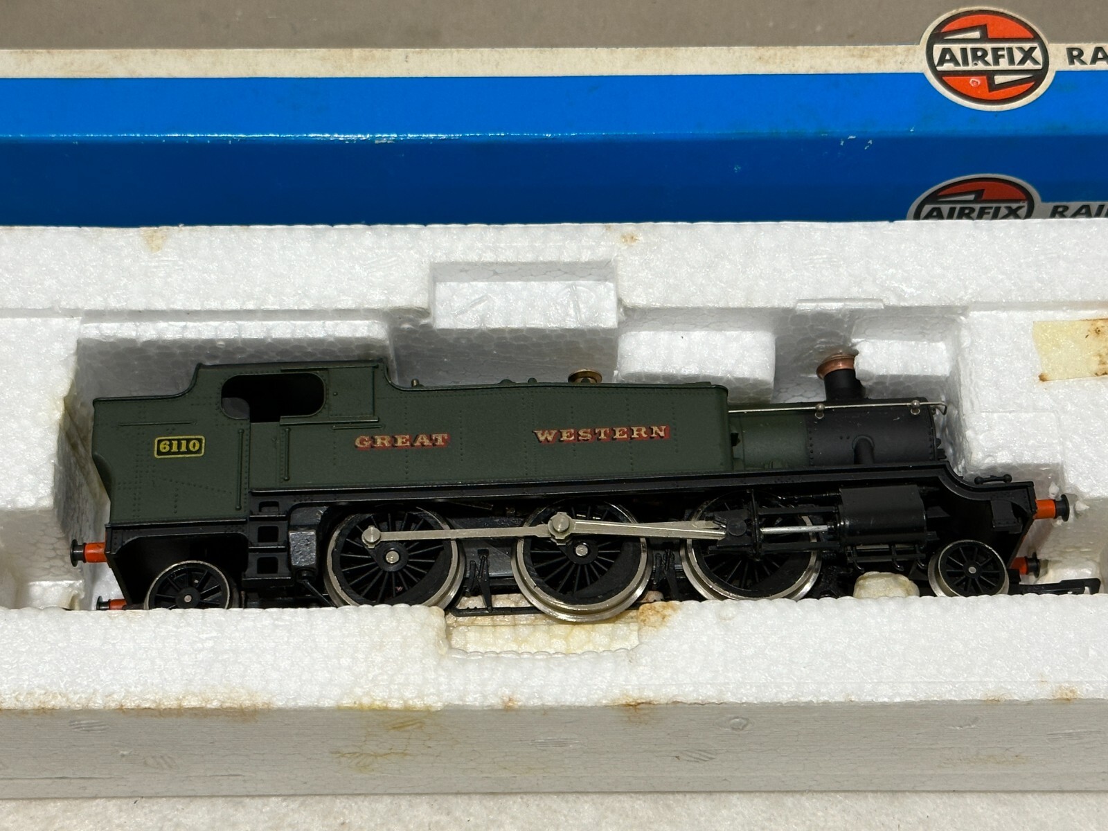 Airfix 54150-1 Prairie Tank Locomotive 2-6-2 GWR Green Livery Class 6110 Boxed