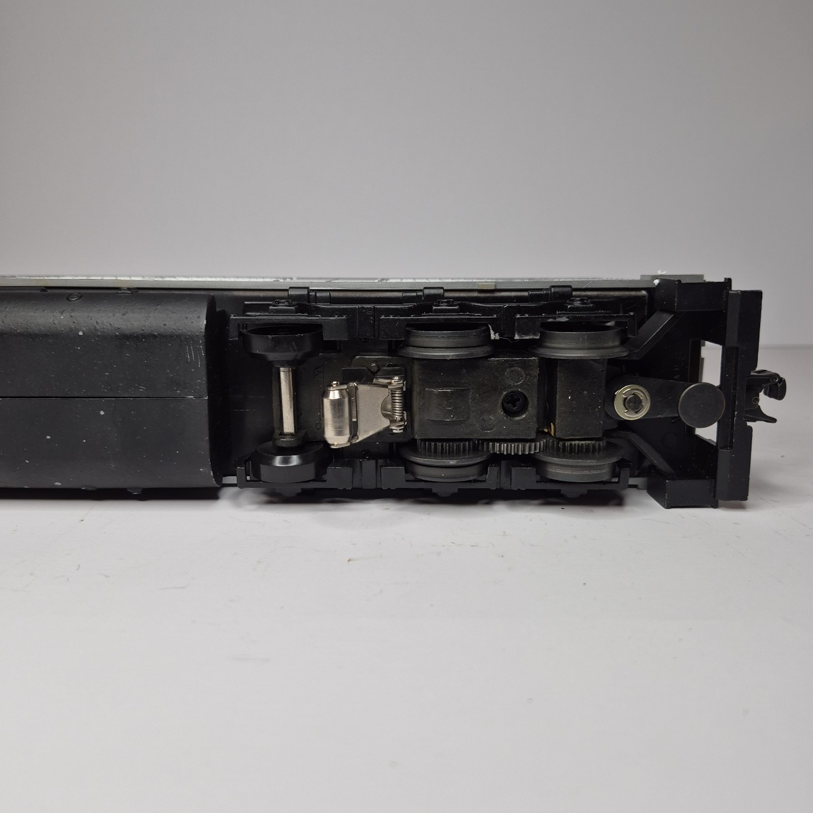 Williams O Scale Amtrak FP45 Engine With Box #358 “READ”
