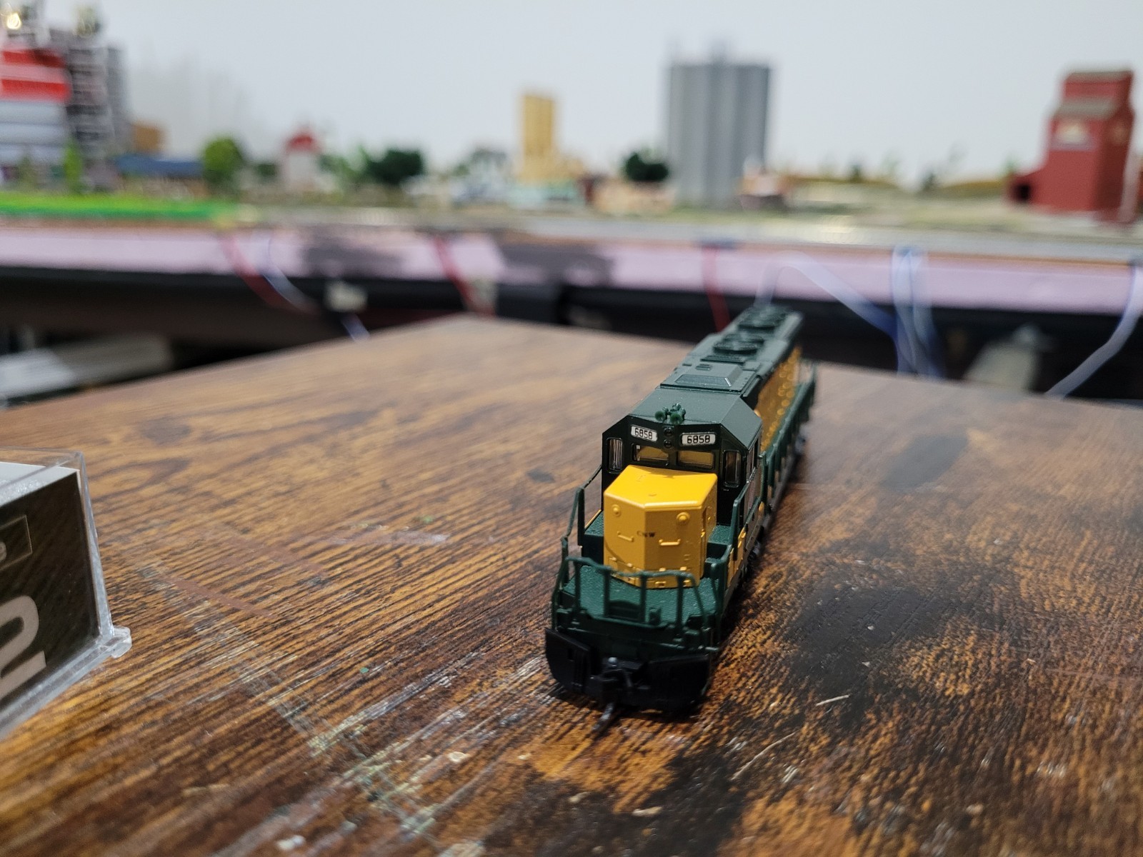 C&NW SD40-2 Kato #6858 N Scale w/DCC