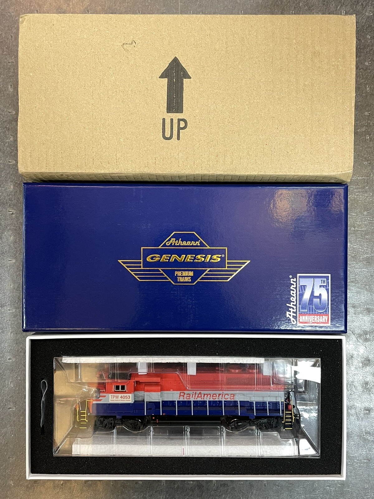 Athearn Genesis ATHG65088 Toldeo, Peoria, and Western GP40-2L #4053 Rail America