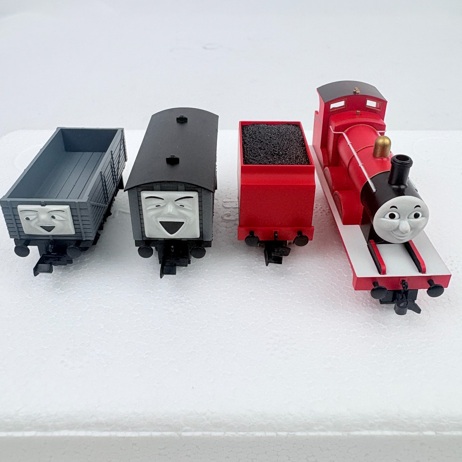 TOMIX 93802 N Gauge Thomas & Friends JAMES Train Set Motorized Tested Japan
