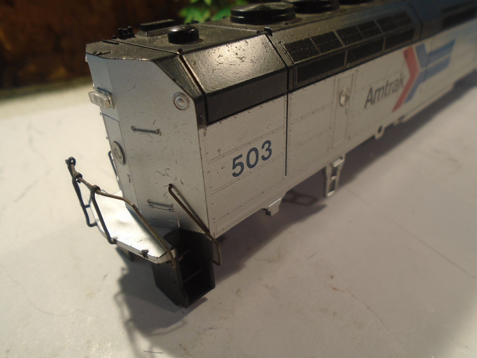 HO SCALE AMTRAK No 503 EMD PH 40 DIESEL LOCOMOTIVE PLASTIC SHELL ONLY 5-229-5