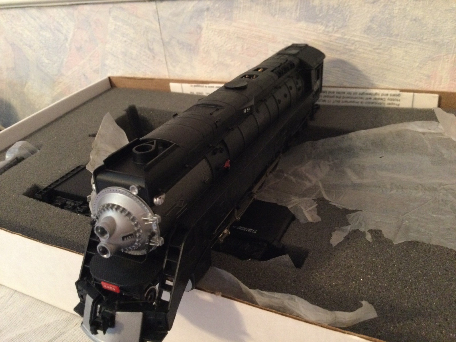 Bachmann Plus GS4 4-8-4 Black & Silver War Baby – Southern Pacific 4454 NOS