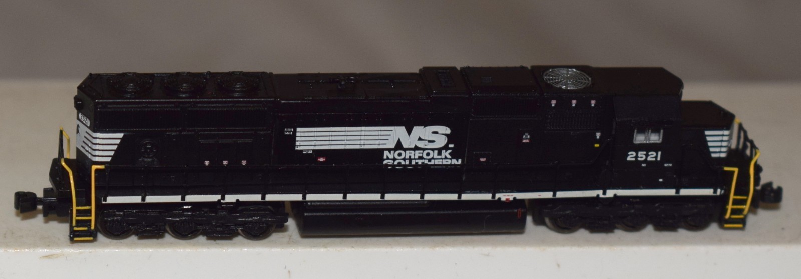AZL American Z Line SD70 Diesel Locomotive Norfolk Southern NS – NEW Z Scale