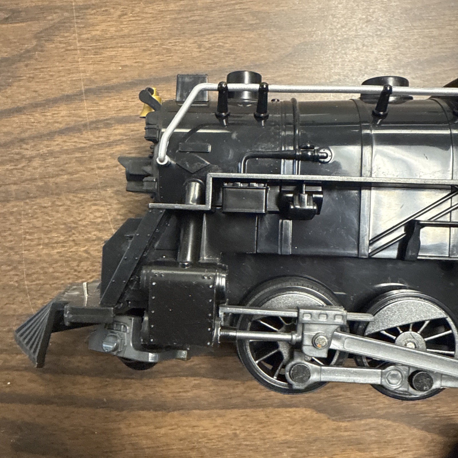 Lionel O Polar Express Berkshire Steam Locomotive & Tender #1225 15012EL Battery
