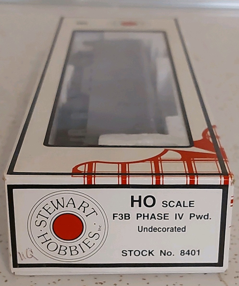 Stewart/Kato F3B Phase IV Powered Undecorated HO Scale 8401 NIOB