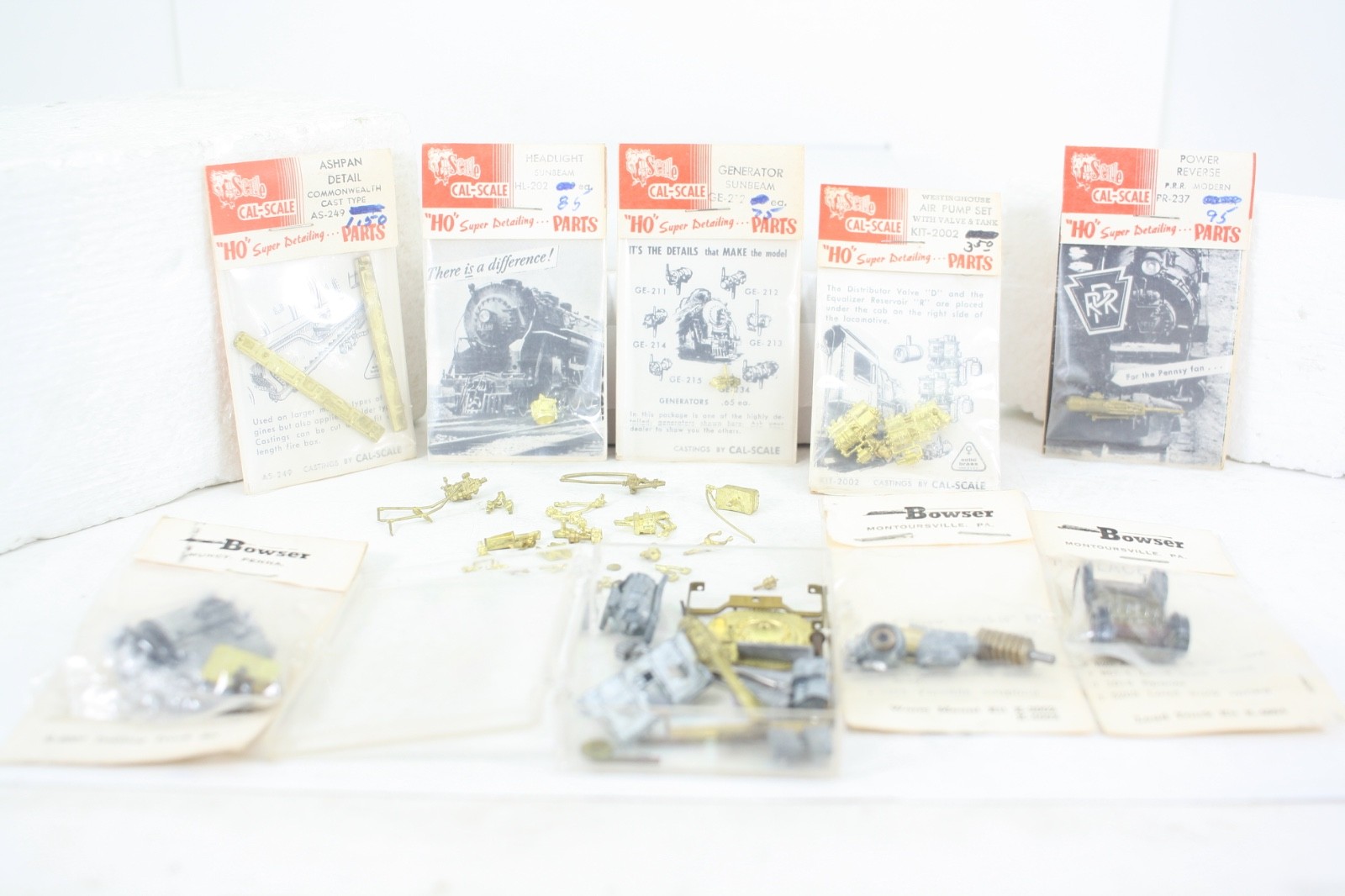 HO Scale Bowser Pennsylvania Railroad M-1a 4-8-2 Locomotive & Tender Kit
