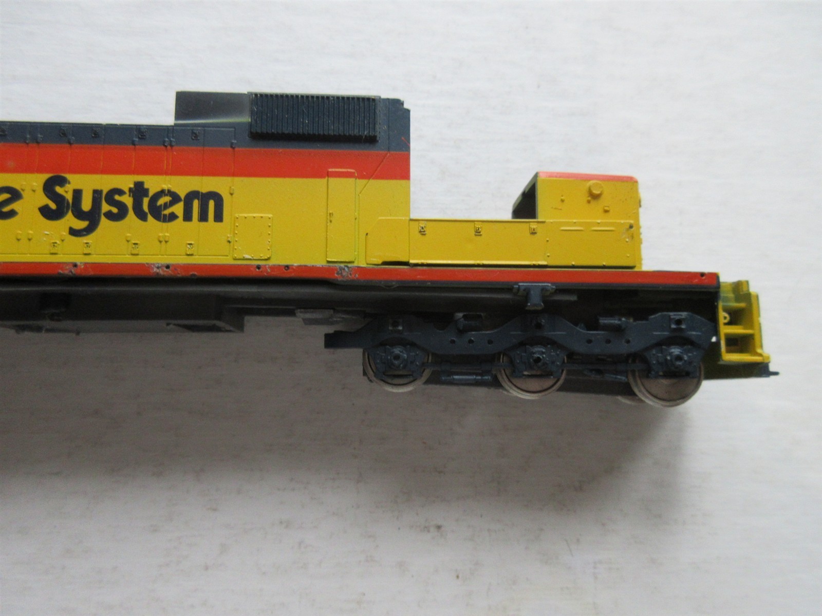 GSB HO Scale Chessie System locomotive engine