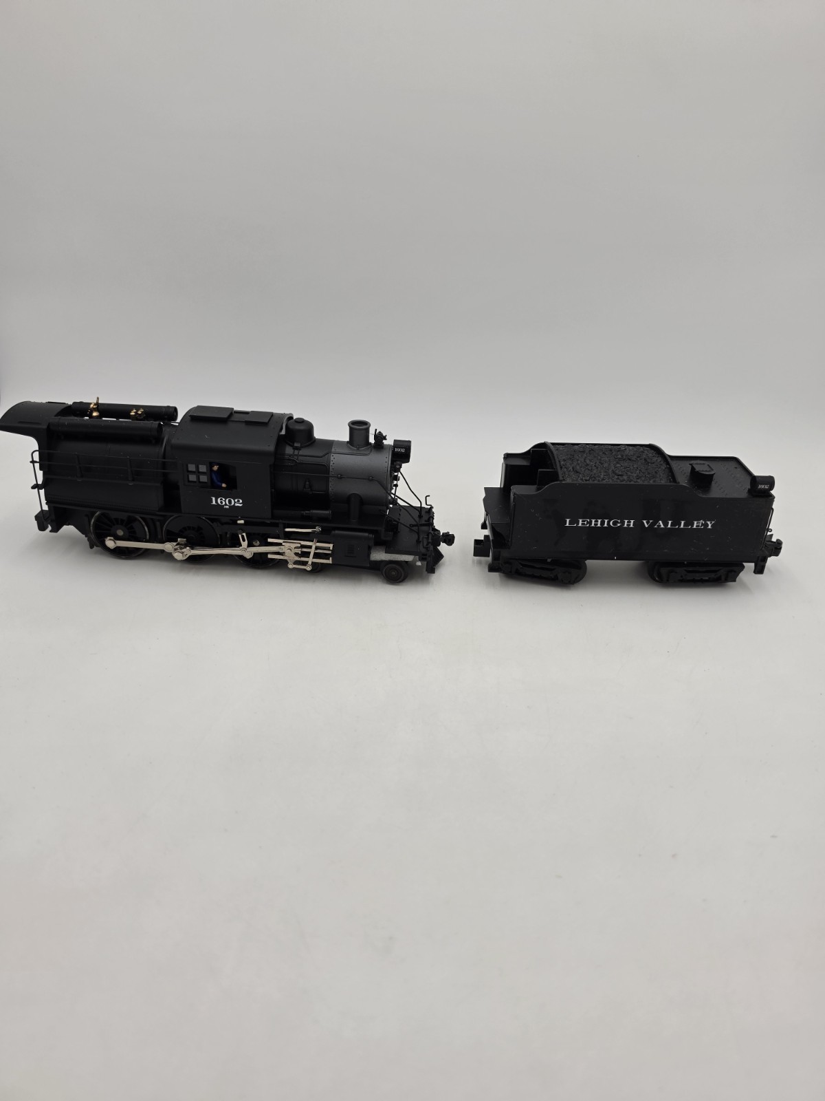 Lionel Lehigh Valley LionChief Plus 4-6-0 Camelback 6-82416 New Test Run Only