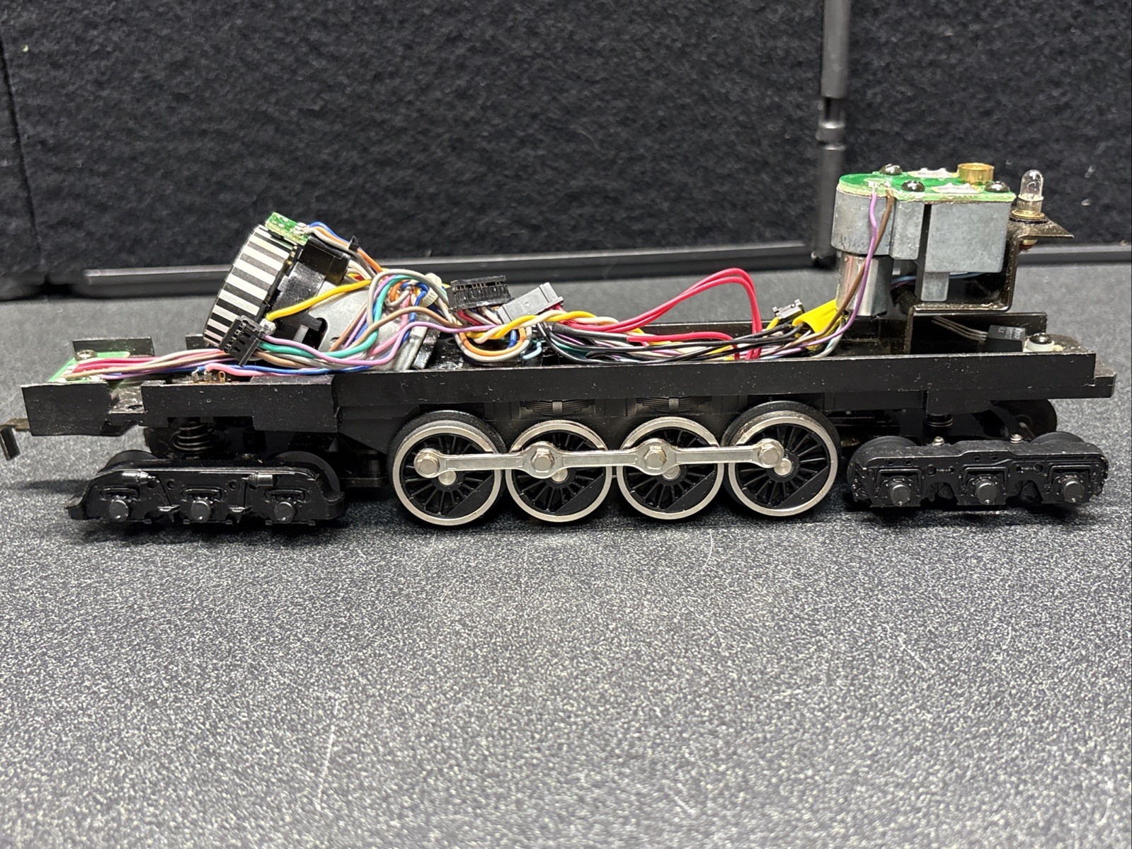 MTH RAILKING PRR STEAM TURBINE 6-8-6 STEAM ENGINE DRIVE CHASSIS FOR PARTS NOS