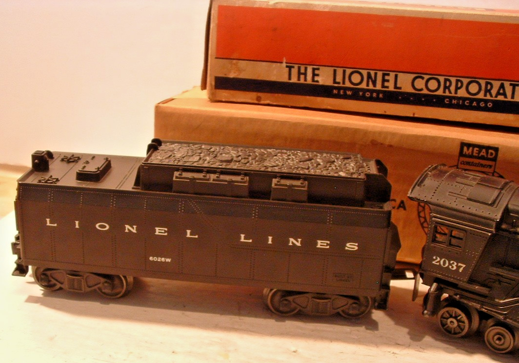 ORIGINAL LIONEL POSTWAR #2037 STEAM LOCOMOTIVE W/6026W TENDER – OBXS & INST -EXC