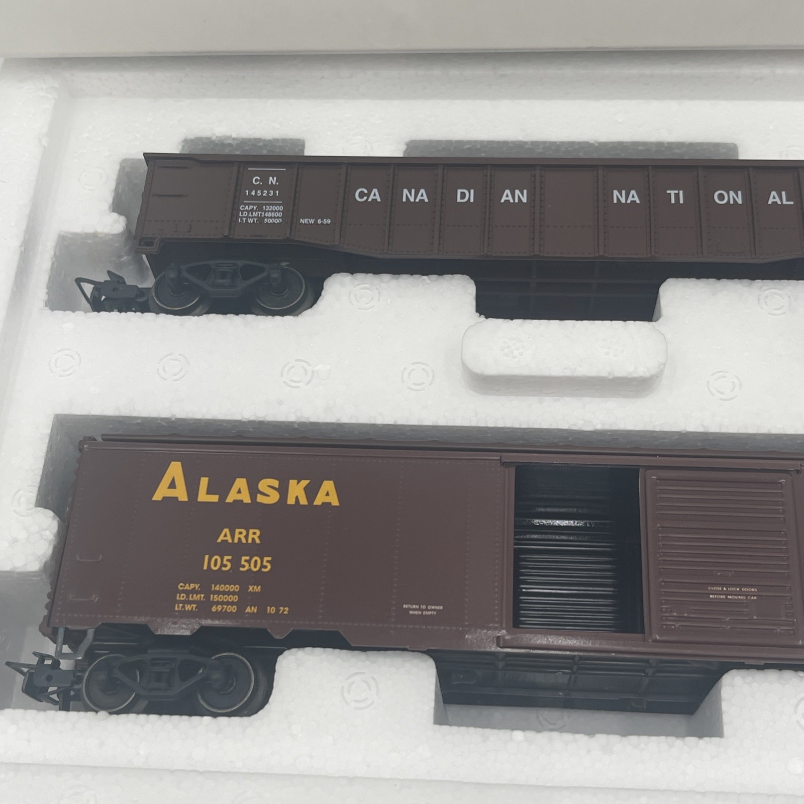 Marklin 4860 Alaska USA Freight Car Set HO gauge : Box Car and Gondola